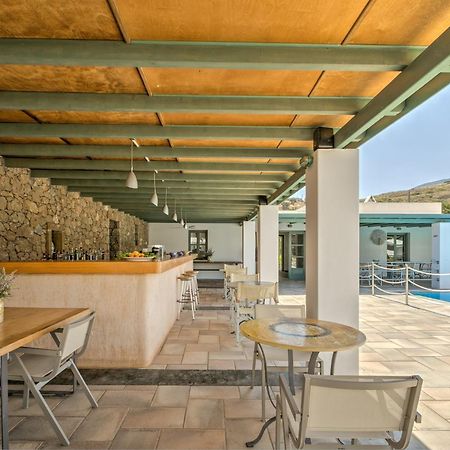 Dioni Hotel Skyros Exteriör bild