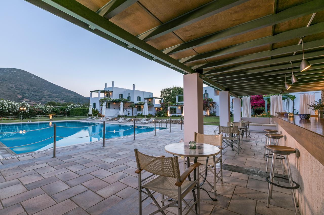 Dioni Hotel Skyros Exteriör bild