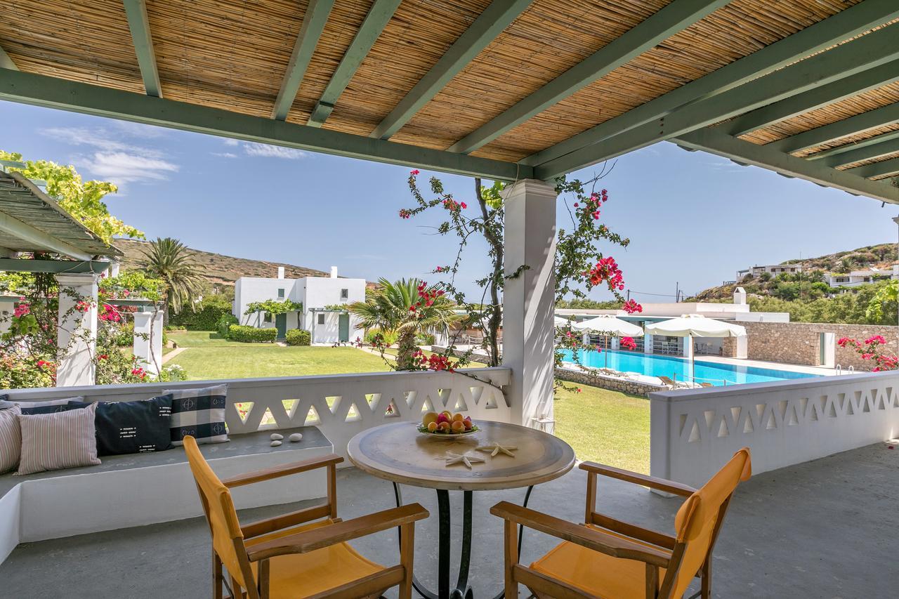 Dioni Hotel Skyros Exteriör bild